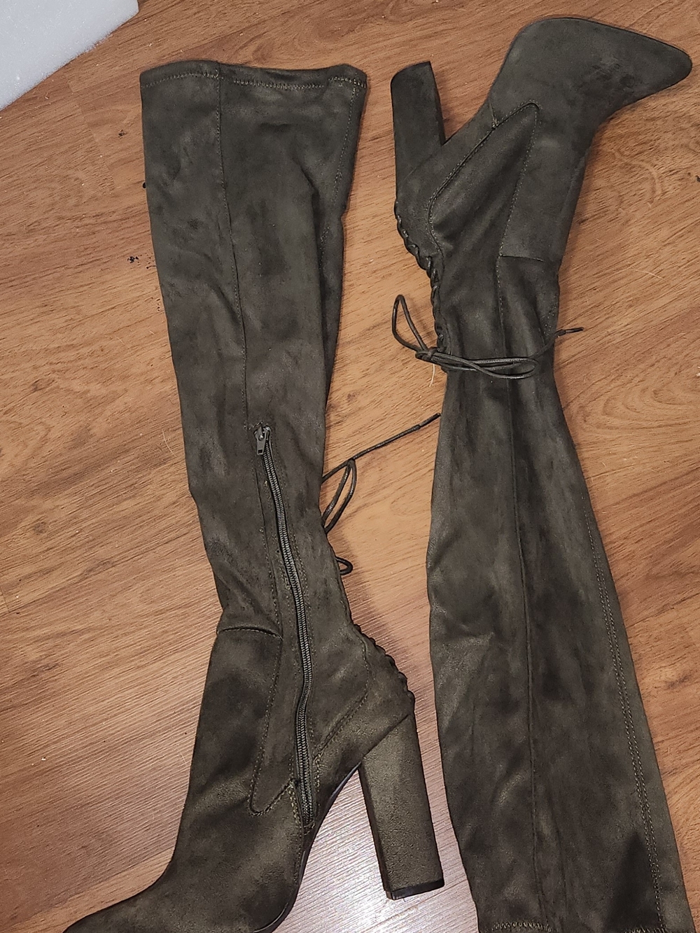 ShoeDazzle Ivona Women’s Green Suede Over-the-Knee Lace-Up Block Heel 8.5